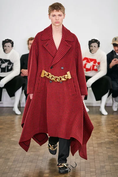Look 5